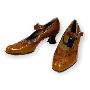 Vintage Y2K Patrick Cox‎ brown Mary Jane heel, size 37.5, antique finish